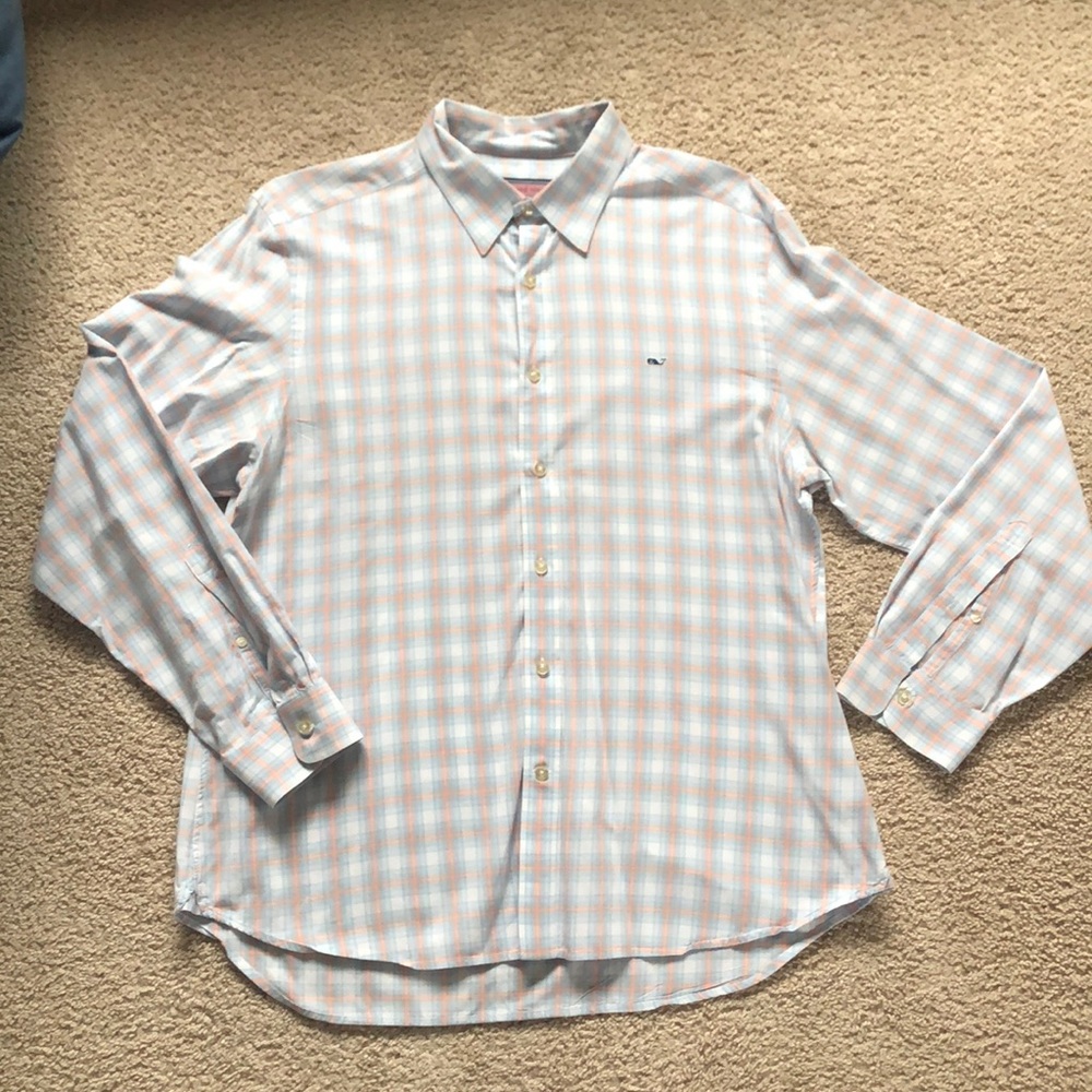 Men’s Vineyard Vines button down dress shirt
